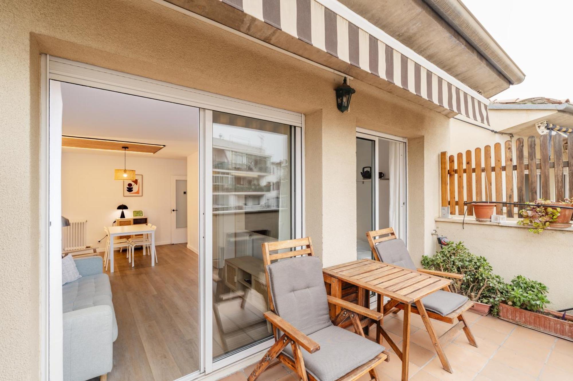 Apartamento Con Dos Grandes Terrazas En Жерона Екстер'єр фото
