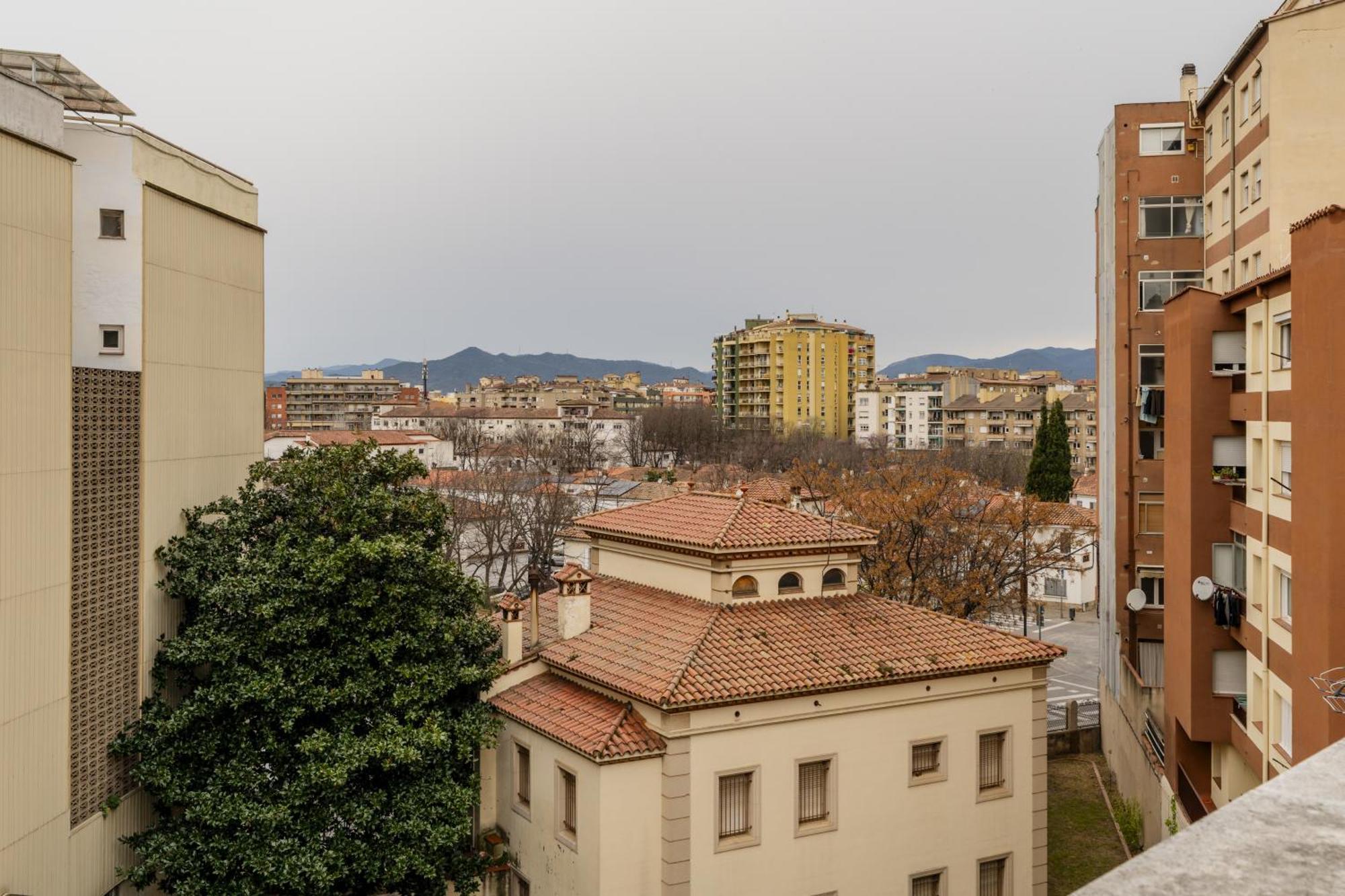 Apartamento Con Dos Grandes Terrazas En Жерона Екстер'єр фото